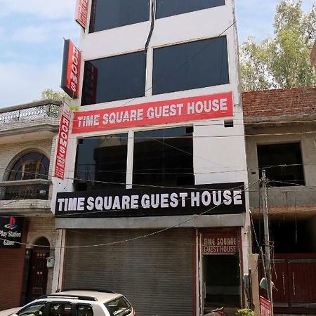 Time Square Guest House Jalandhar Dış mekan fotoğraf