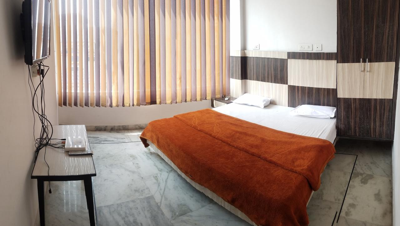 Time Square Guest House Jalandhar Dış mekan fotoğraf