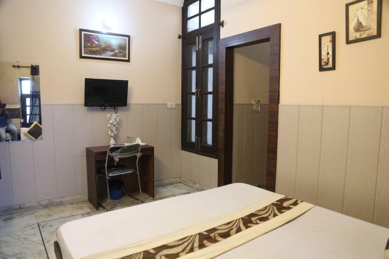 Time Square Guest House Jalandhar Dış mekan fotoğraf