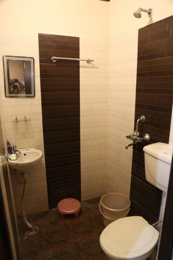 Time Square Guest House Jalandhar Dış mekan fotoğraf
